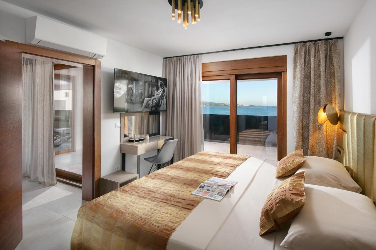 Malibu Imperial Resort Vir Exterior photo